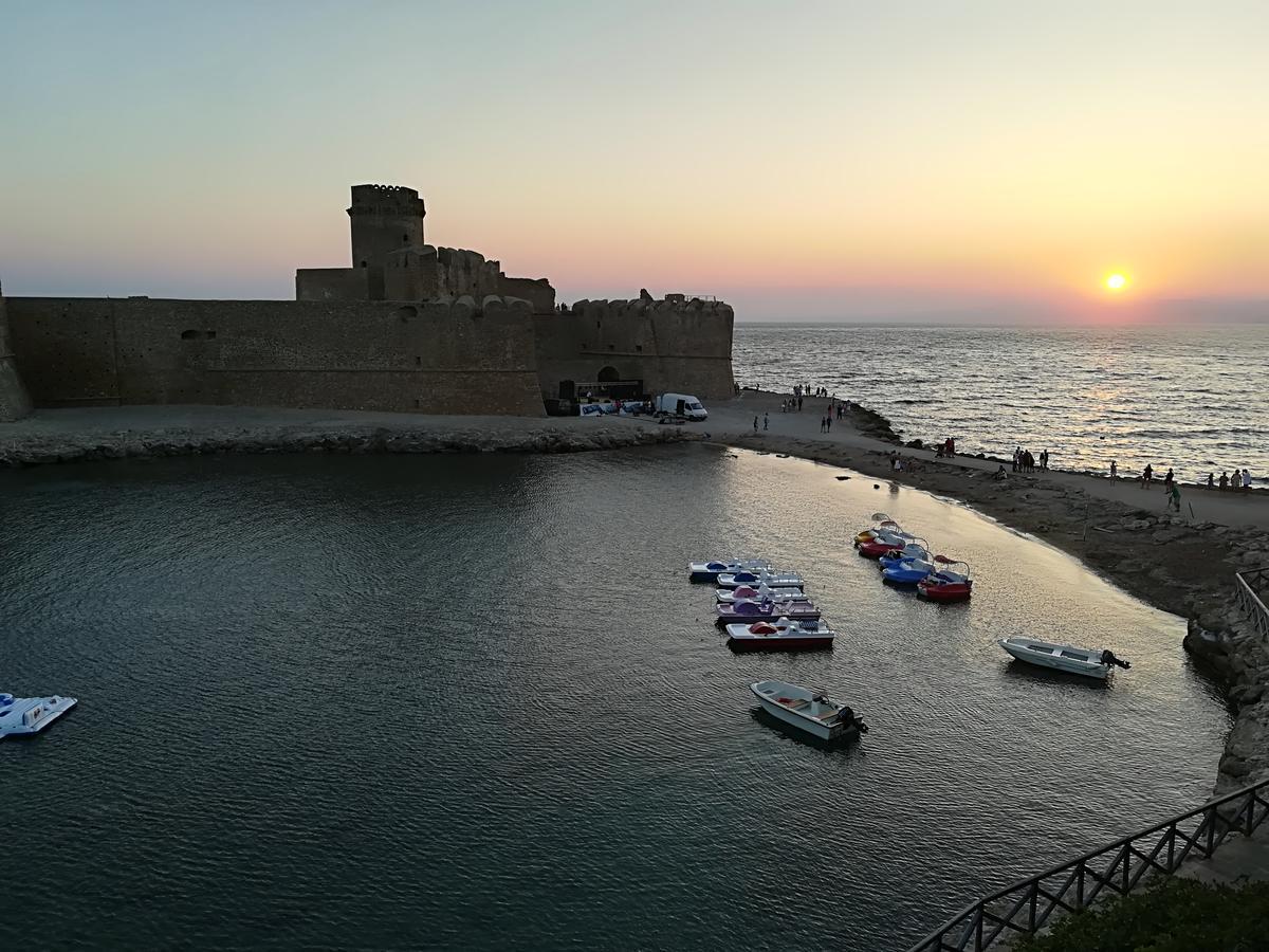 Hotel La Calabrese Isola Di Capo Rizzuto Eksteriør billede