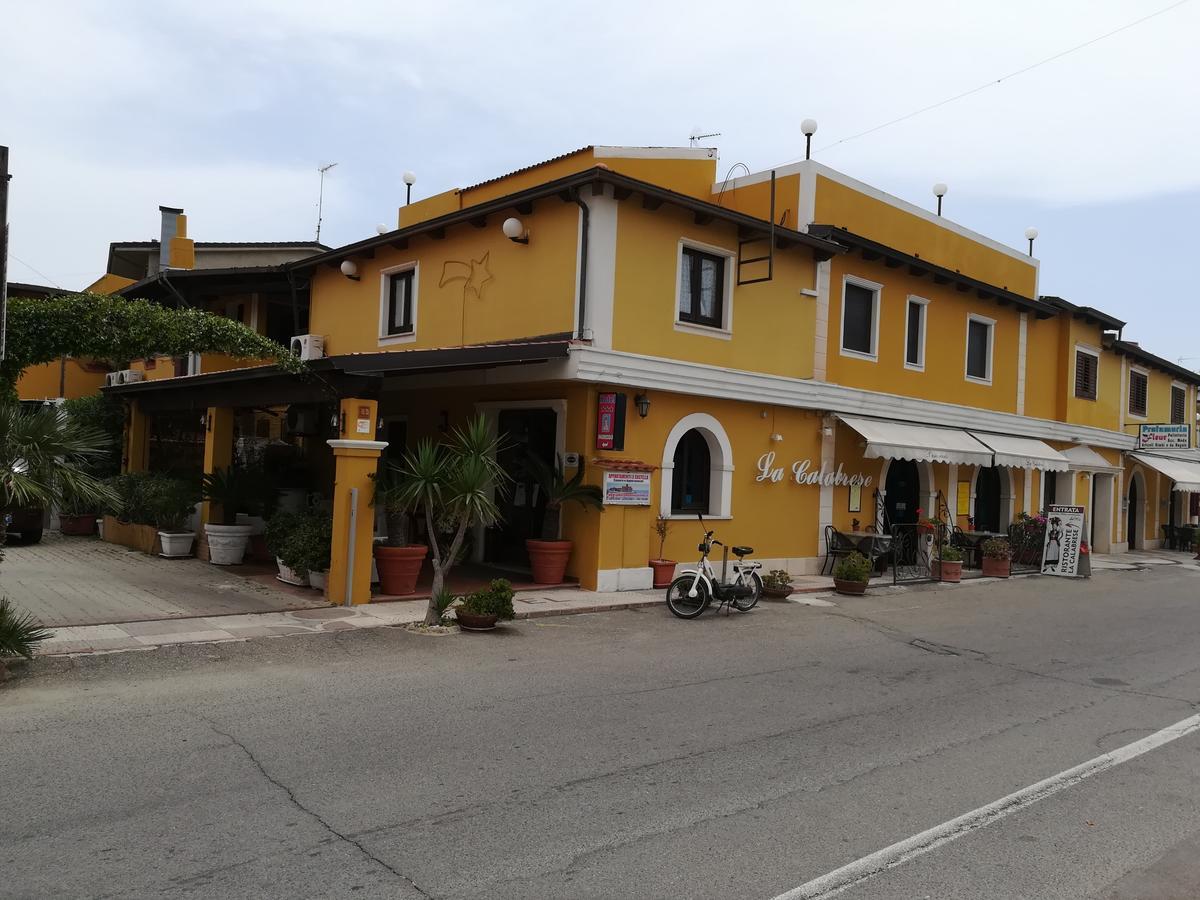 Hotel La Calabrese Isola Di Capo Rizzuto Eksteriør billede